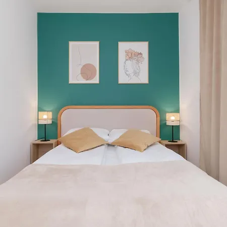 Atmospheric In A Area Pet-friendly By Renters Apartment Gdynia